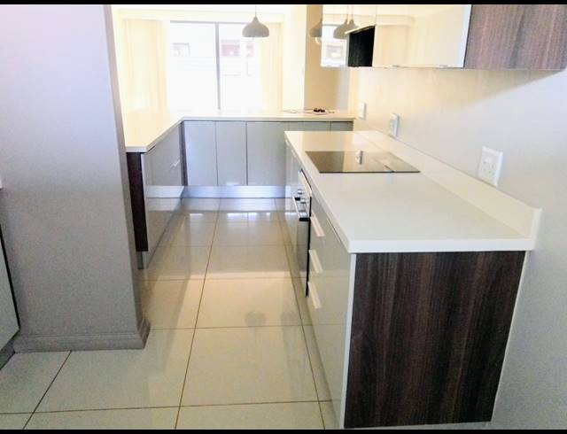 2 BEDROOM APARTMENT FOR SALE IN MENLO PARK